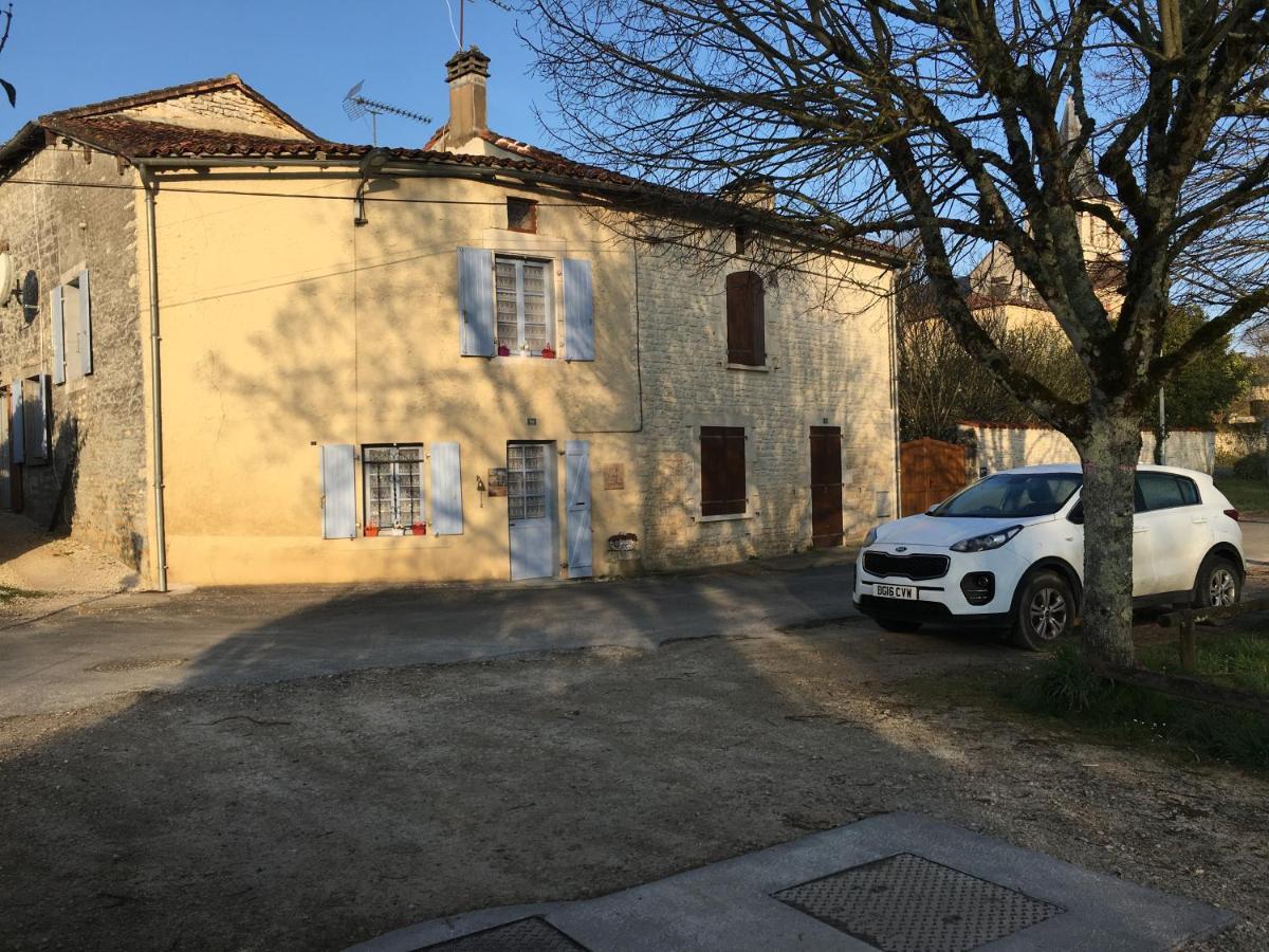 Apartmán Riverview Verteuil-sur-Charente Exteriér fotografie